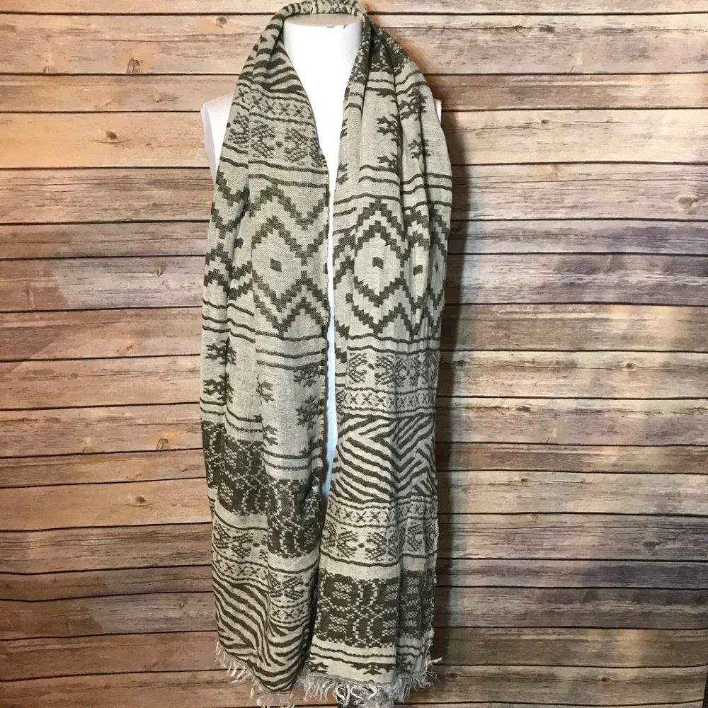 Look by M scarf